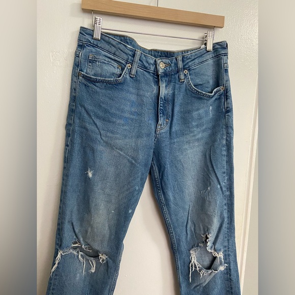 Distressed Girlfriend Fit Denim - US 30 - Blue Jeans - Picture 1 of 5